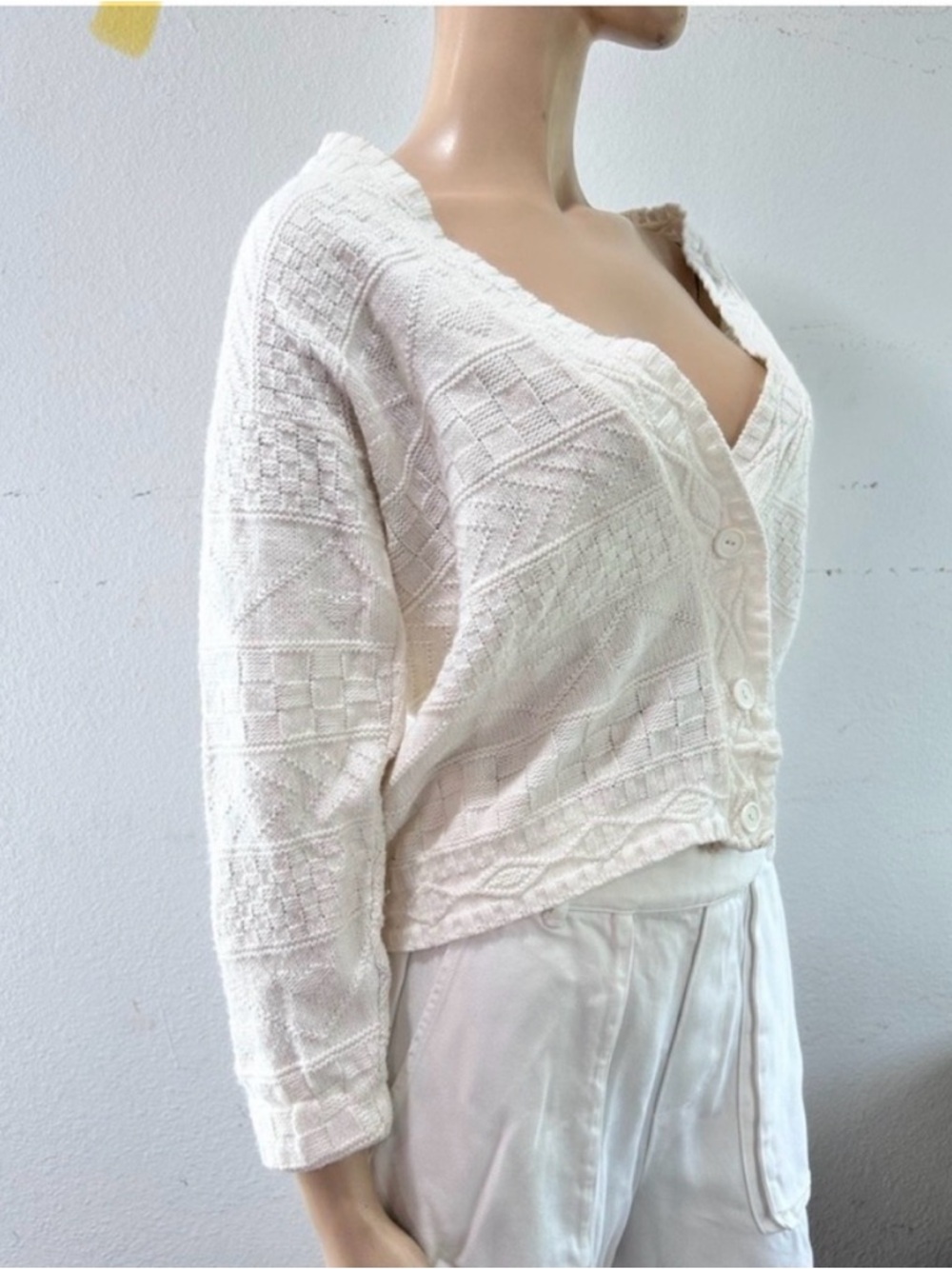 Chic. HONOR cardigan white V-neck Knit Button Cardigan - Picture 13 of 16